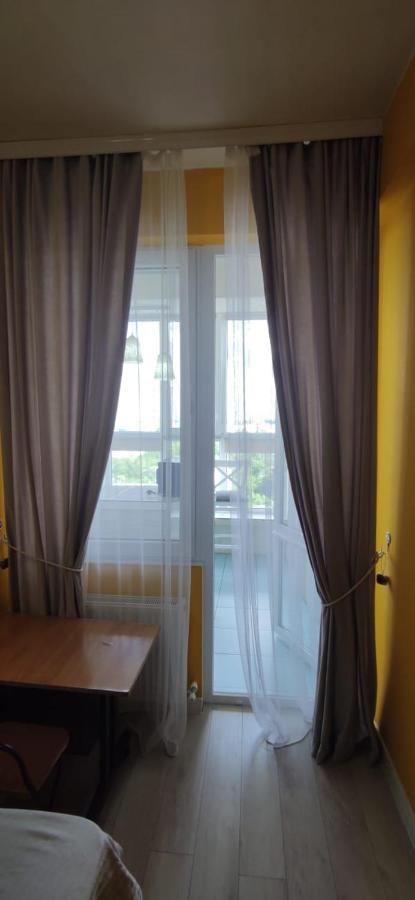 One Room With A Shared Bathroom Кишинёв Экстерьер фото